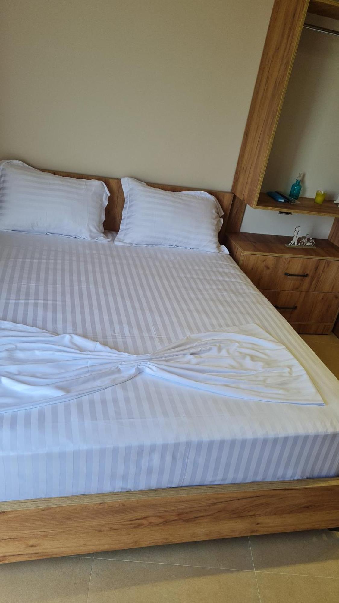 Sol Apartments Gjiri Lalzit Durres Bagian luar foto