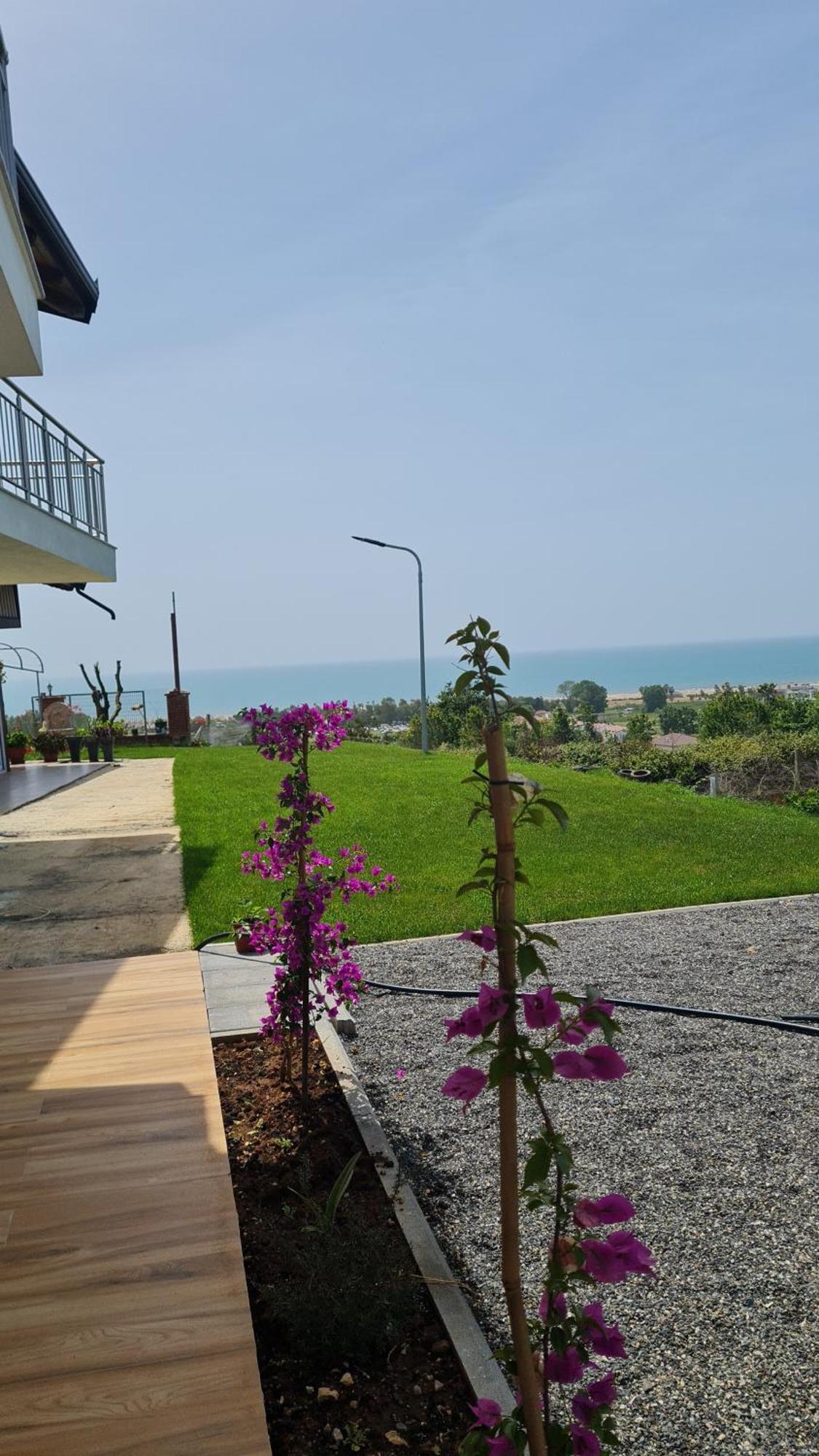 Sol Apartments Gjiri Lalzit Durres Bagian luar foto