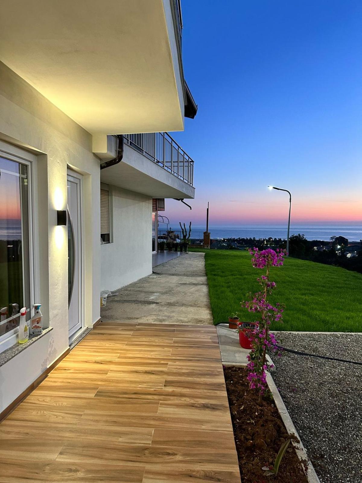 Sol Apartments Gjiri Lalzit Durres Bagian luar foto