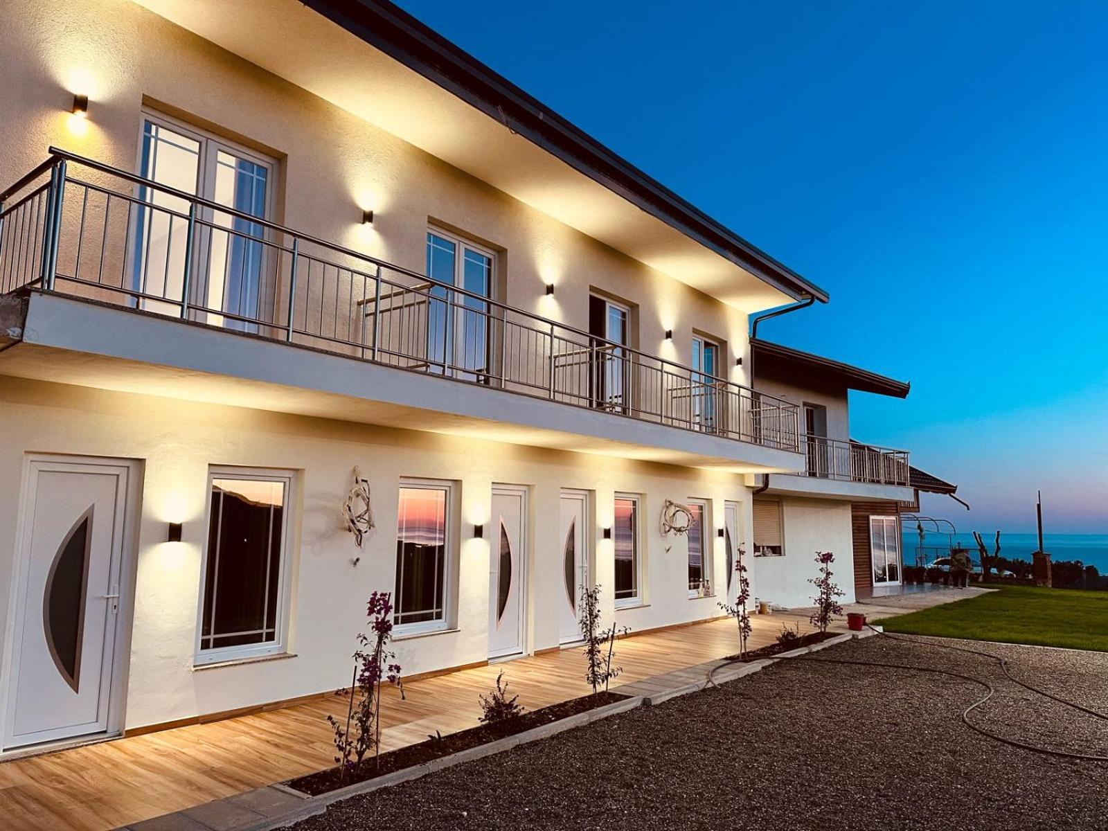 Sol Apartments Gjiri Lalzit Durres Bagian luar foto