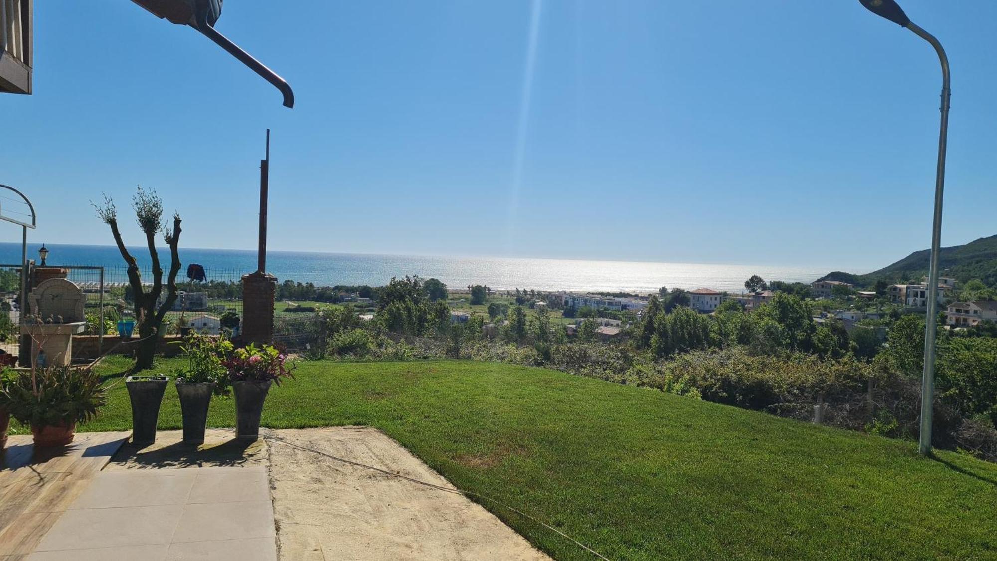 Sol Apartments Gjiri Lalzit Durres Bagian luar foto